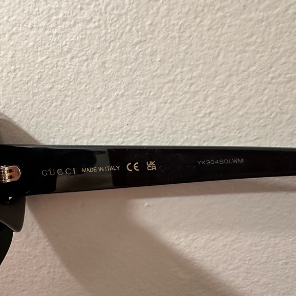 GUCCI Cat-eye Sunglasses - Picture 4 of 7